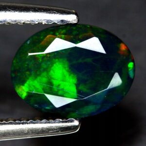 Opal czarny kamień naturalny 0.65ct IF AAA