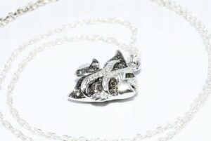 Naszyjnik srebrny 0.10ct diamenty naturalne ryba