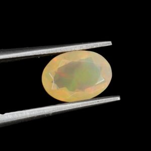 Opal ognisty kamień naturalny AAA 1.12ct IF
