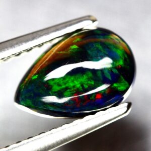 Opal czarny kamień naturalny 0.82ct