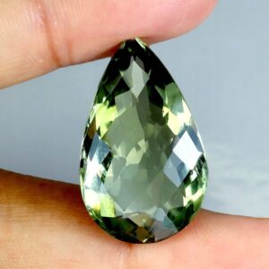 Zielony prasiolit kamień naturalny VVS 18.27ct