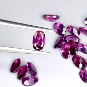 Granaty rodolity kamienie naturalne 7.45ct 23 sztuki