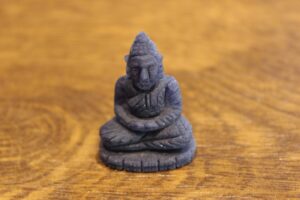 Awenturyn kamień naturalny 43.76ct rzeźbiony Budda