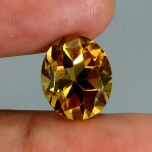 Cytryn kamień naturalny 3.77ct VVS