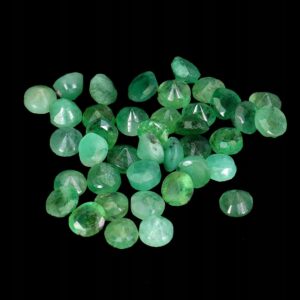Szmaragdy kamienie naturalne 4.04ct 40 sztuk