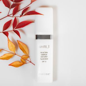 Chrissie WHITE3 serum rozjaśniające przebarwienia